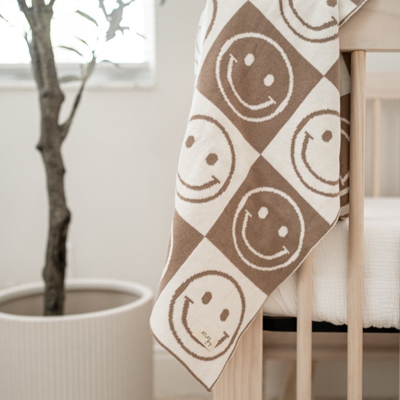 Smiley Knit Blanket|Sage/White|Latte/Coconut Milk|Onyx/Coconut Milk