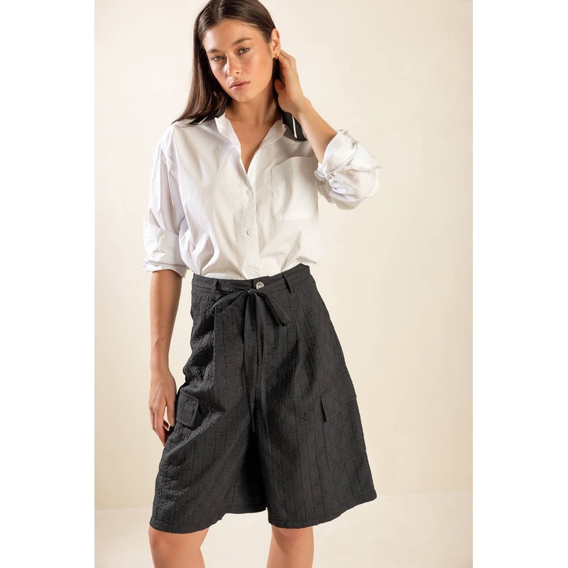 SEE WHAT HAPPENS WOVEN BERMUDA SHORTS