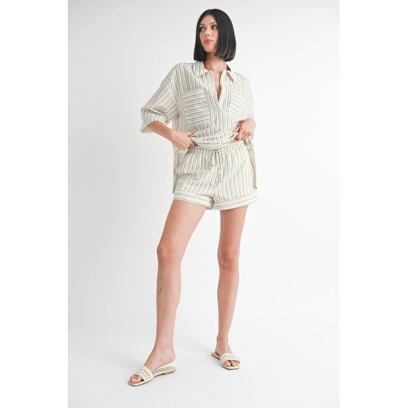 STRIPPED SHORTS WITH WAIST TIE
