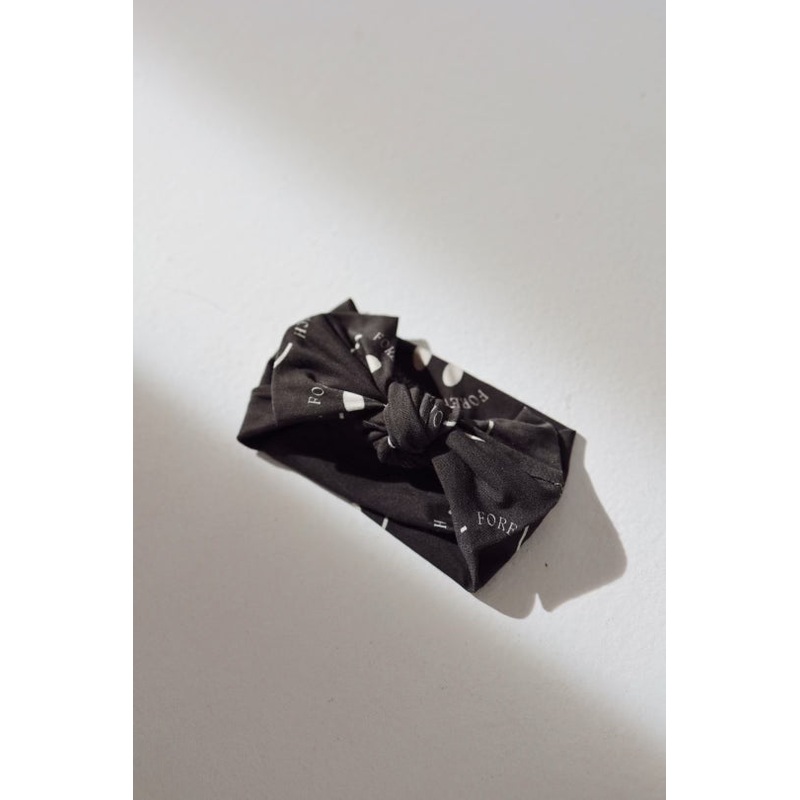 Bamboo Head Wrap | Charcoal & White ff Smile