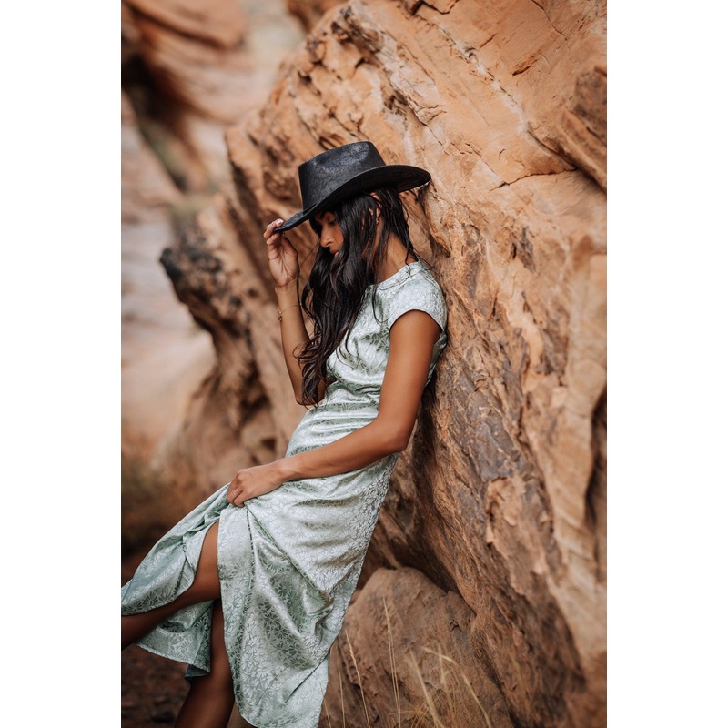 Indie Midi Dress in Sage Green