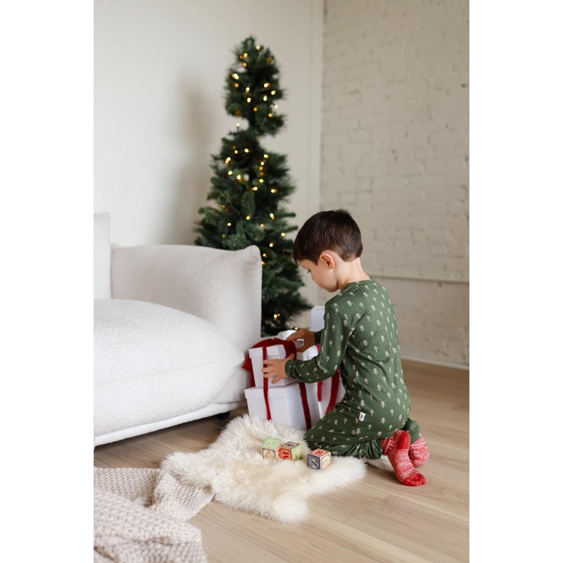 Evergreen Dreams 2pc Bamboo Pajamas *Sizes 0/3 through 6/12 months Left