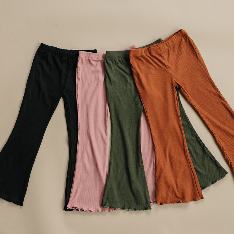 Ribbed Bamboo Flared Leggings – more colors