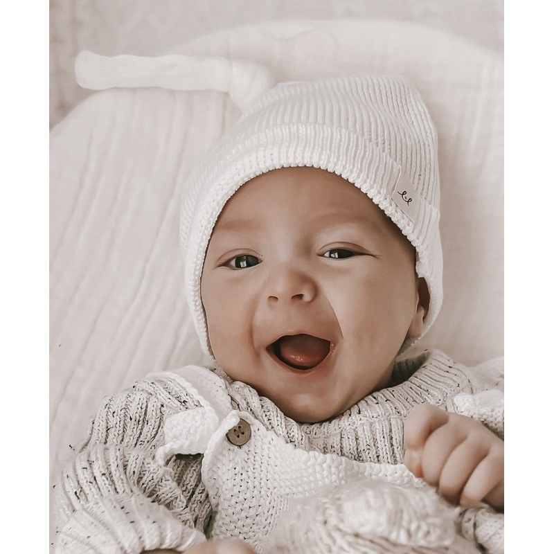 Luna + Luca Knotted Hat – White