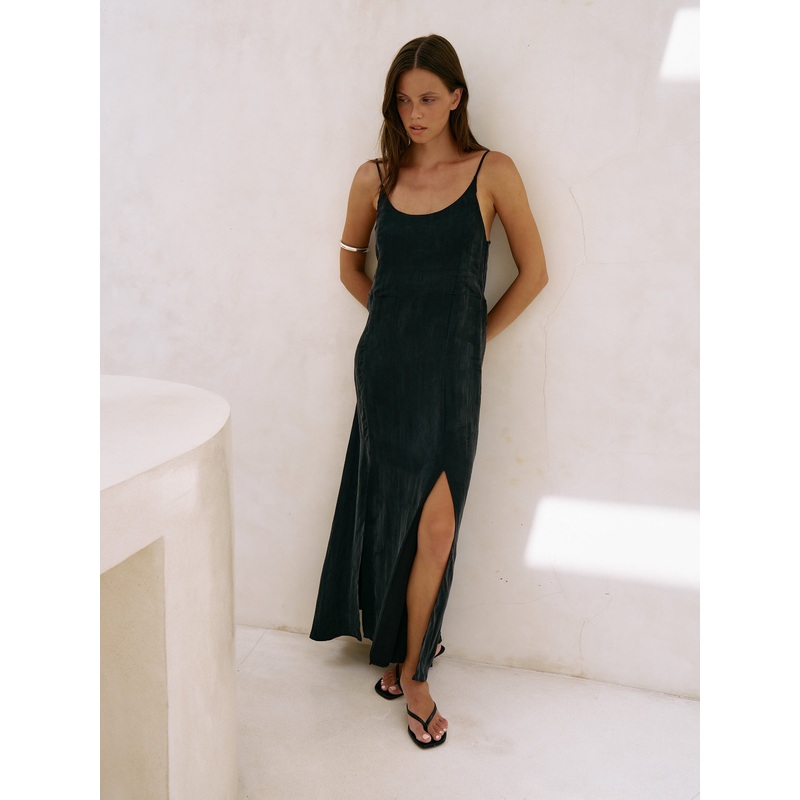 Lucid Midnight Maxi Dress – Black