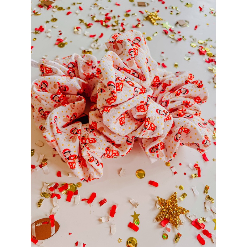 87 Heart Hands Oversized Scrunchy