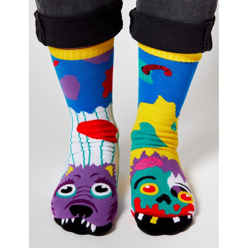 ADULT ZOMBIE & WEREWOLF SOCKS|ADULT SMALL|ADULT LARGE
