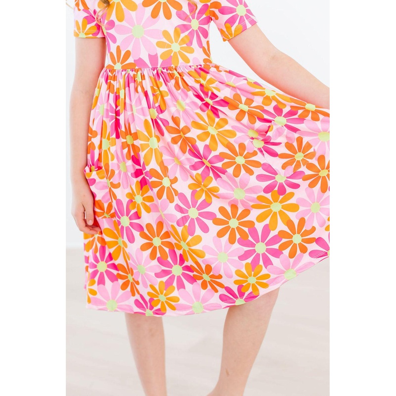 Retro Daisies S/S Pocket Twirl Dress
