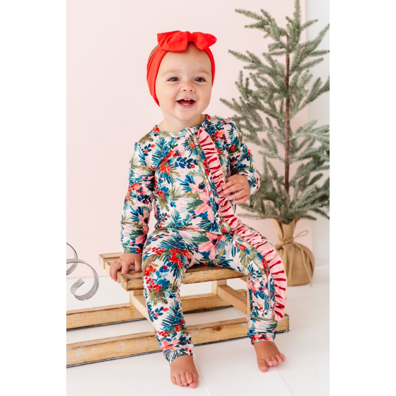 Holly Floral | ZIP ROMPER|0/3 months (*SHIPS NOV 5-25th)|3/6 months (*SHIPS NOV 5-25th)|6/12 months (*SHIPS NOV 5-25th)|12/18 months (*SHIPS NOV 5-25th)|18/24 months (*SHIPS NOV 5-25th)|2T (*SHIPS NOV 5-25th)|3T (*SHIPS NOV 5-25th)