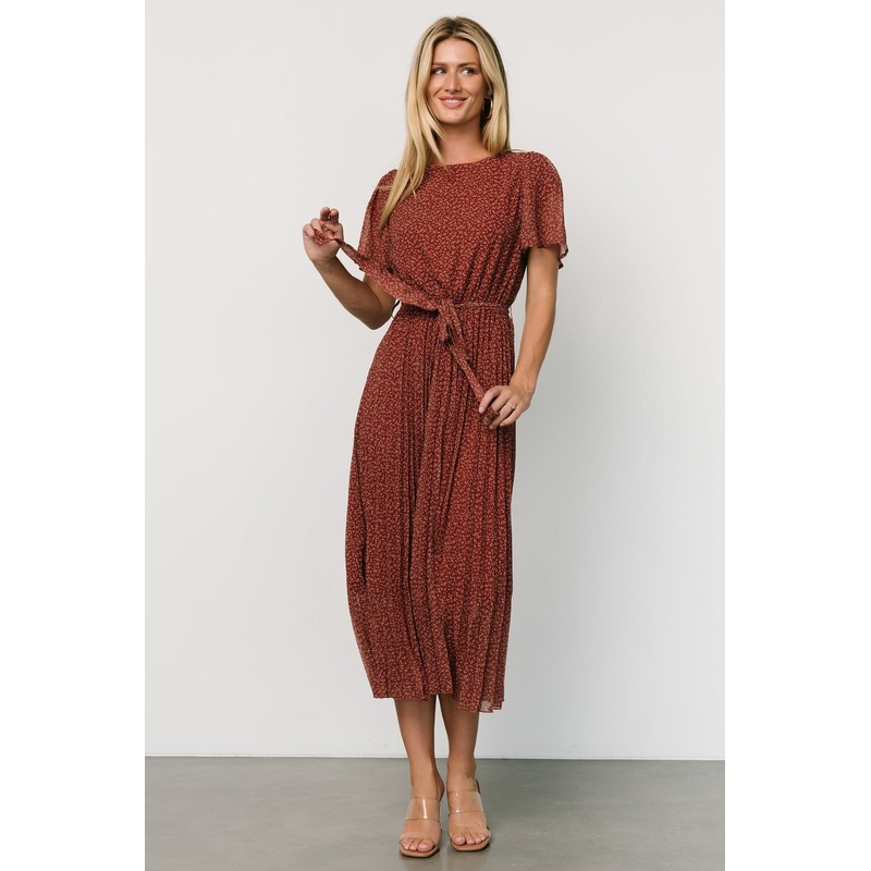 Prim Pleated Dress | Dark Rust