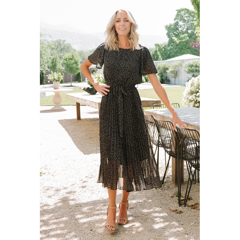 Prim Pleated Dress | Black Print