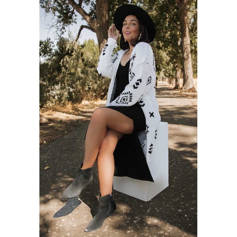 Missoula Oversized Cardigan | Off White + Black