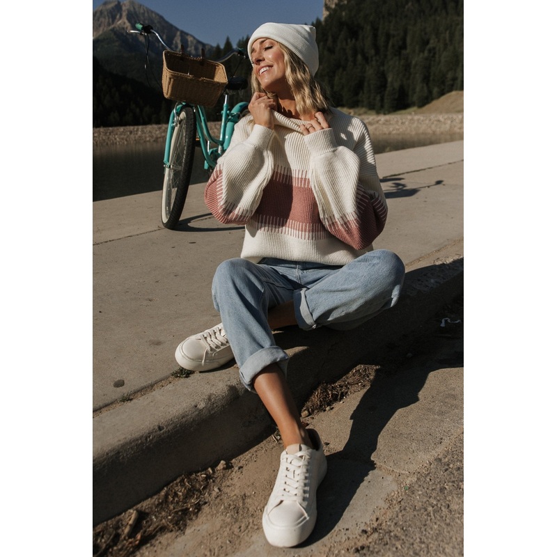 Antonov Turtle Neck Sweater | Mauve + Cream