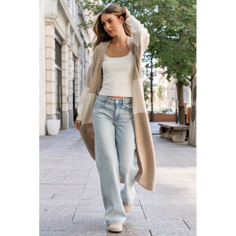 Riley Mid Rise Relaxed Fit Jeans | Light Wash